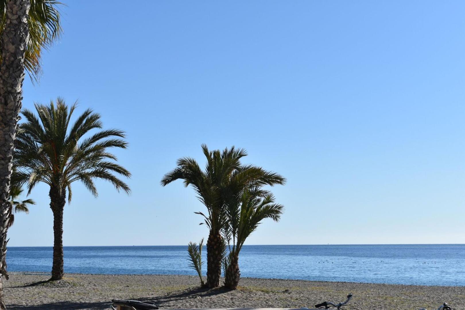Apartamento 2 Dormitorios En Primera Linea De Playa San Cristobal Almunecar Bagian luar foto