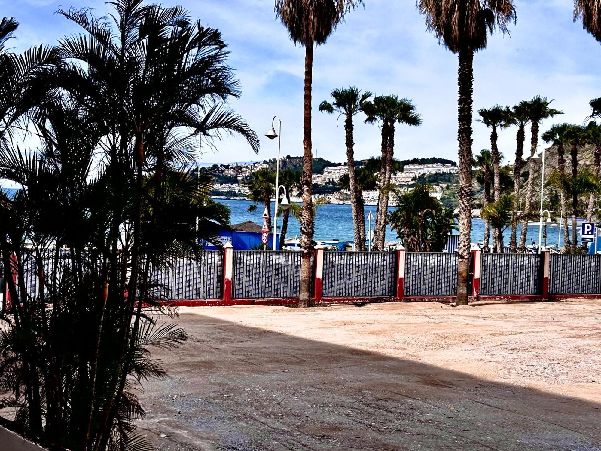 Apartamento 2 Dormitorios En Primera Linea De Playa San Cristobal Almunecar Bagian luar foto
